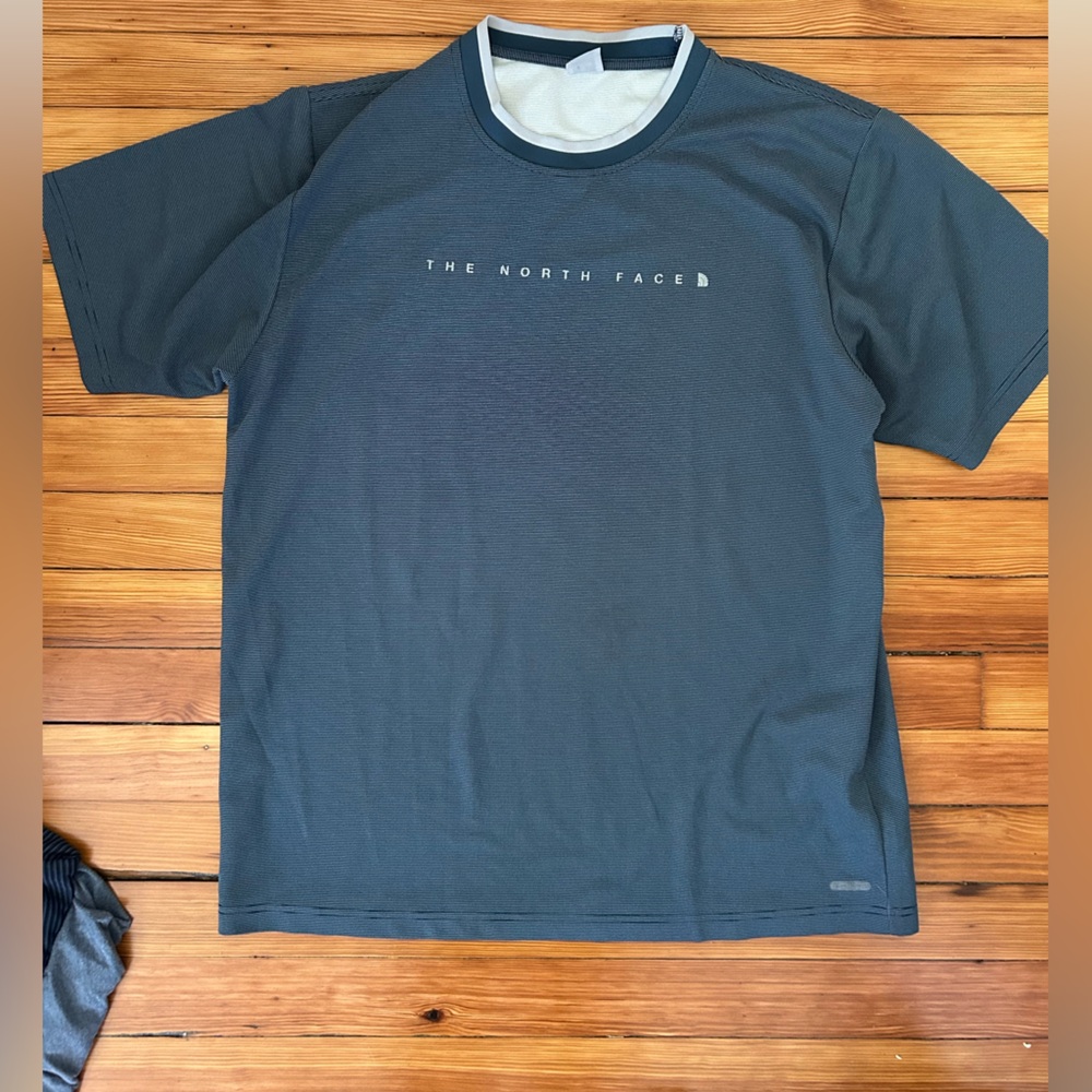 The North Face Slate Short Sleeve Tee